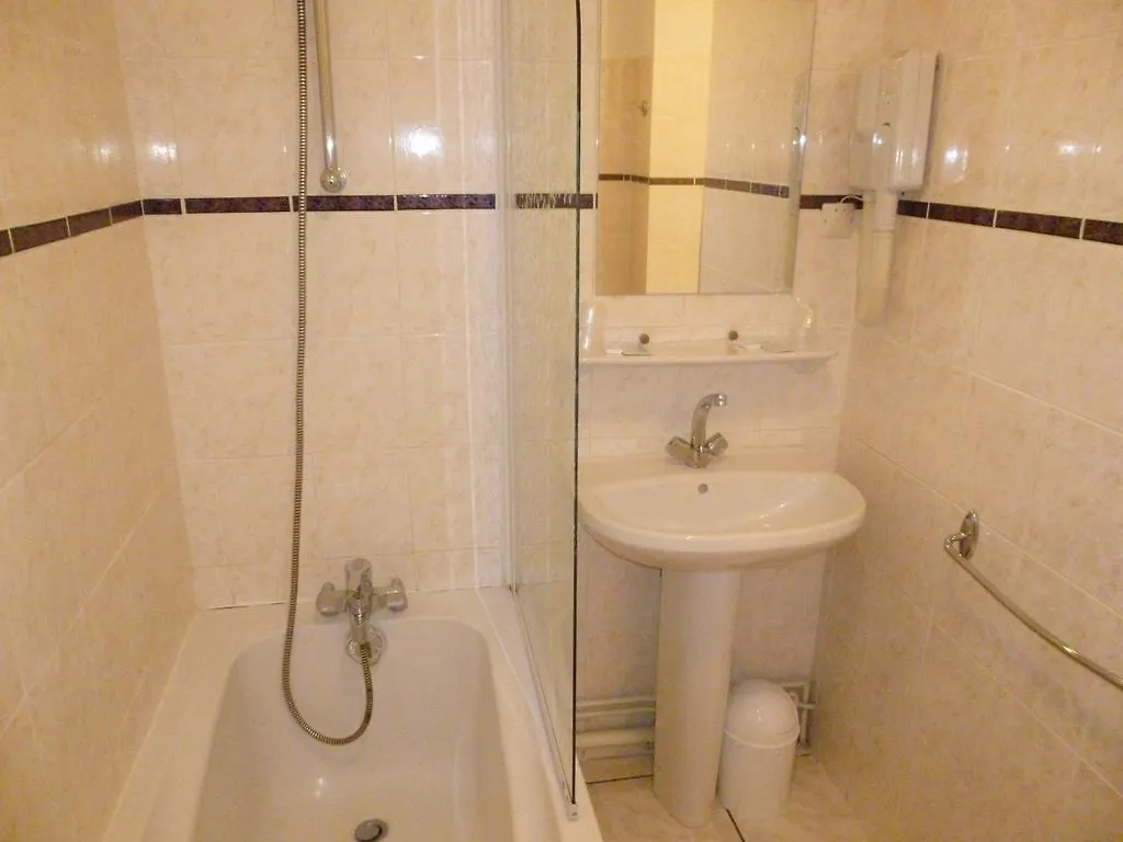Hotel California Vichy